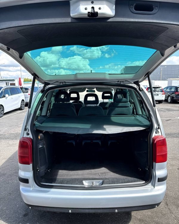 Volkswagen Sharan I · Рестайлинг - Image 13