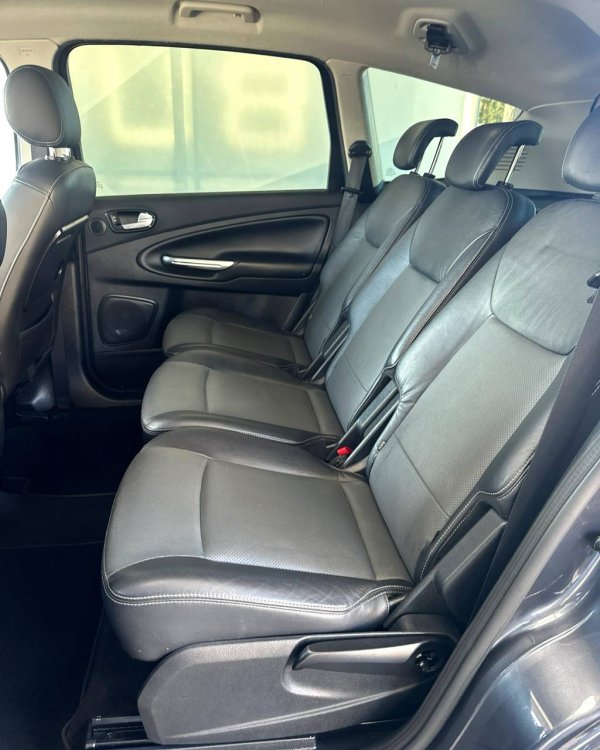 Ford S-MAX I - Image 15