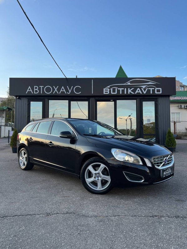 Volvo V60 I