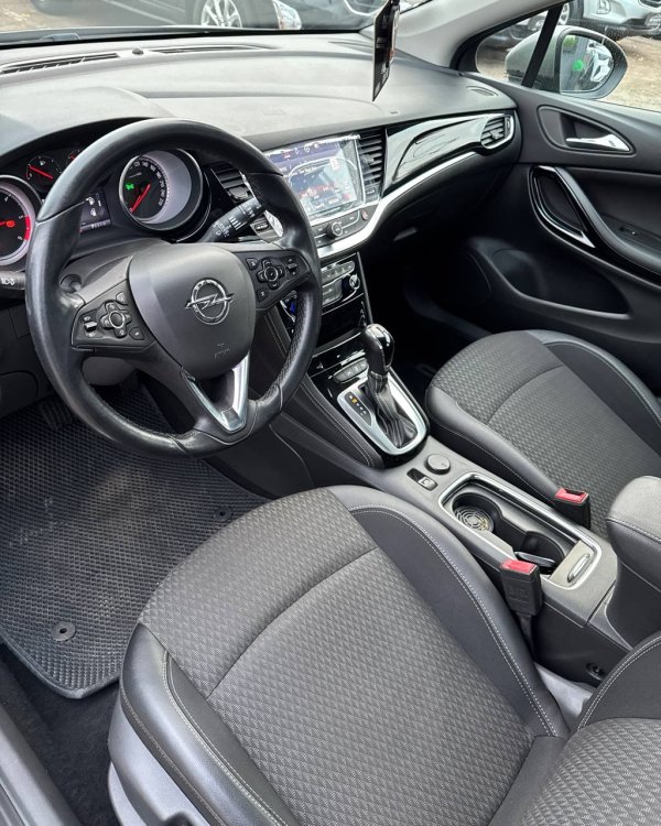Opel Astra K - Image 10