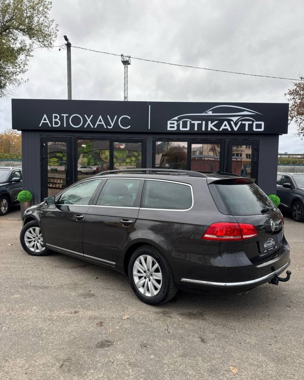 Volkswagen Passat B7 - Image 4