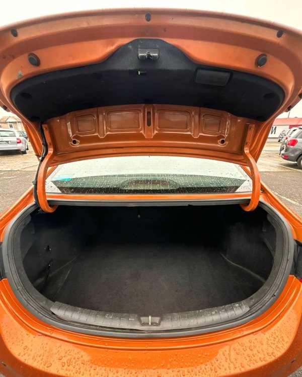 Hyundai Solaris II - Image 12