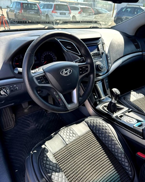 Hyundai i40 VF - Image 10