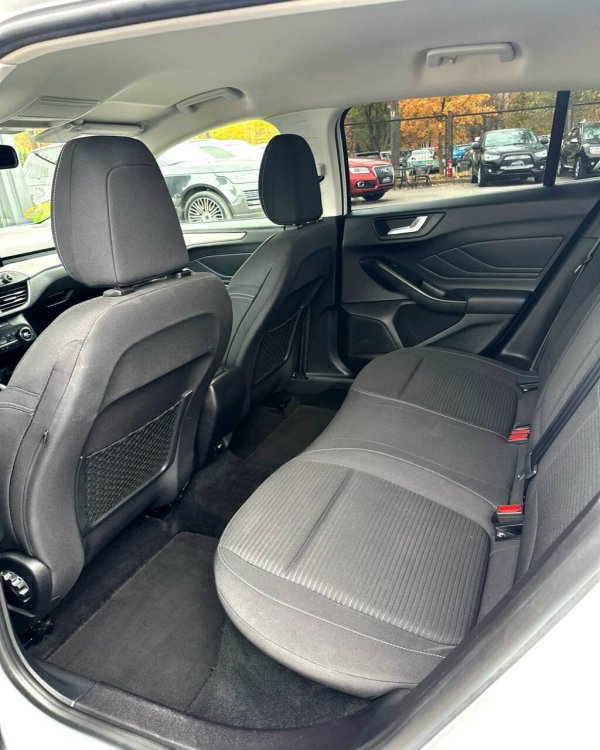 Ford Focus IV - Image 12