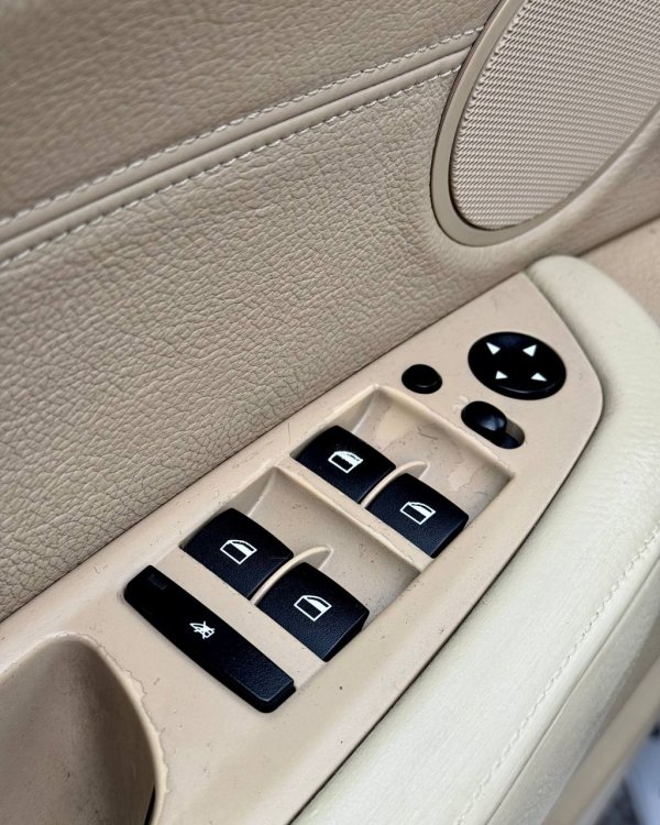 BMW X5 E70 - Image 18