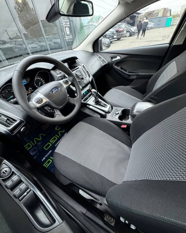 Ford Focus III - Image 10