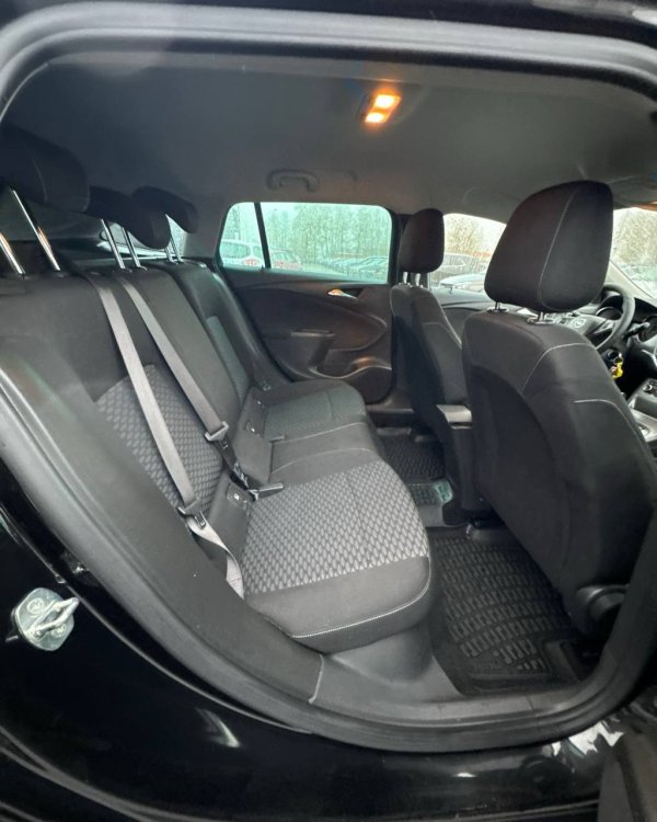 Opel Astra K - Image 12