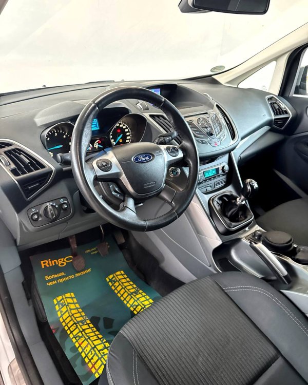 Ford C-MAX II - Image 11