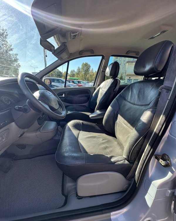 Renault Scenic I · Рестайлинг - Image 7