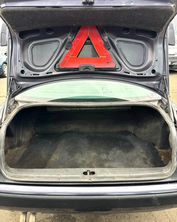 Audi 100 4A C4 - Image 14