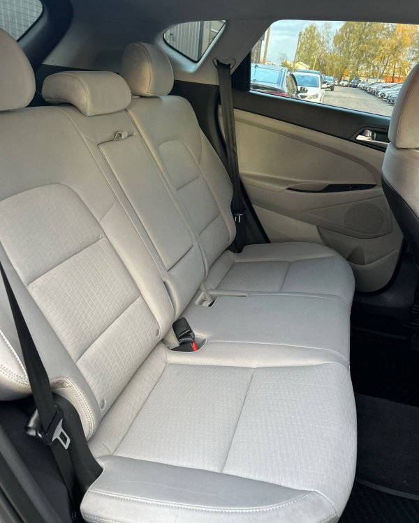 Hyundai Tucson III · Рестайлинг - Image 12