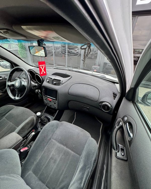 Alfa Romeo 147 I - Image 13