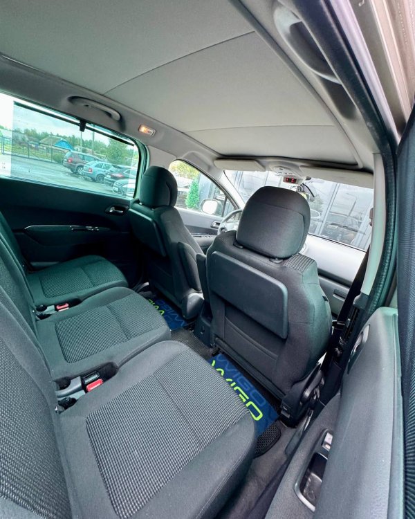 Peugeot 5008 I - Image 12