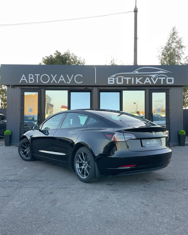 Tesla Model 3 I · Рестайлинг - Image 5
