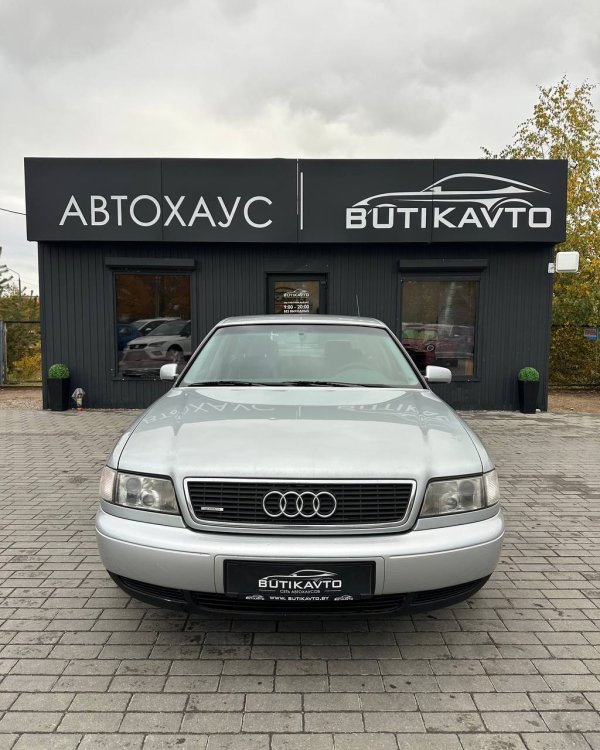 Audi A8 D2 - Image 2