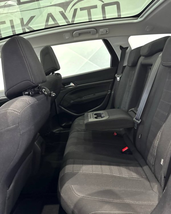 Peugeot 308 T9 - Image 14