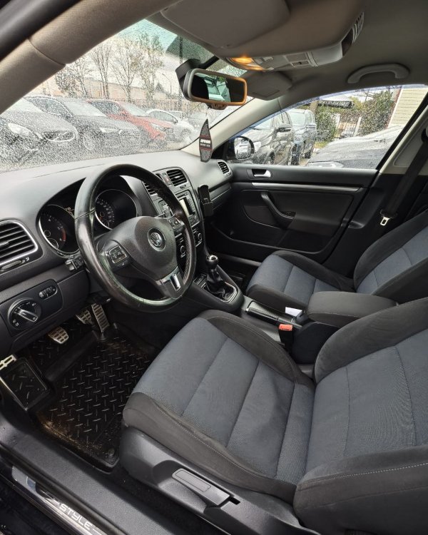 Volkswagen Golf VI - Image 10