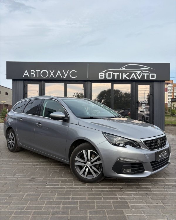 Peugeot 308 T9 · Рестайлинг