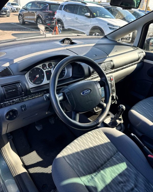 Ford Galaxy I · Рестайлинг - Image 12