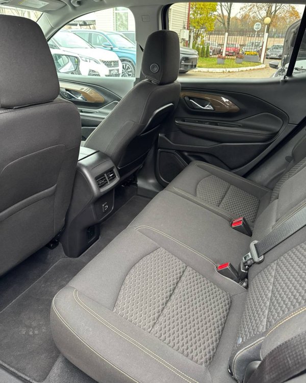 GMC Terrain II - Image 11