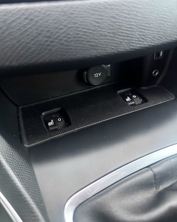 Peugeot 308 T9 - Image 18