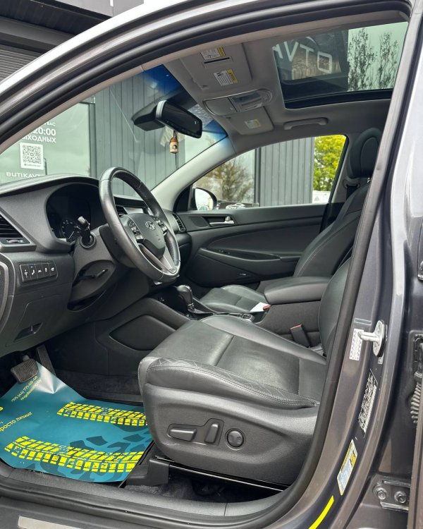 Hyundai Tucson III - Image 7