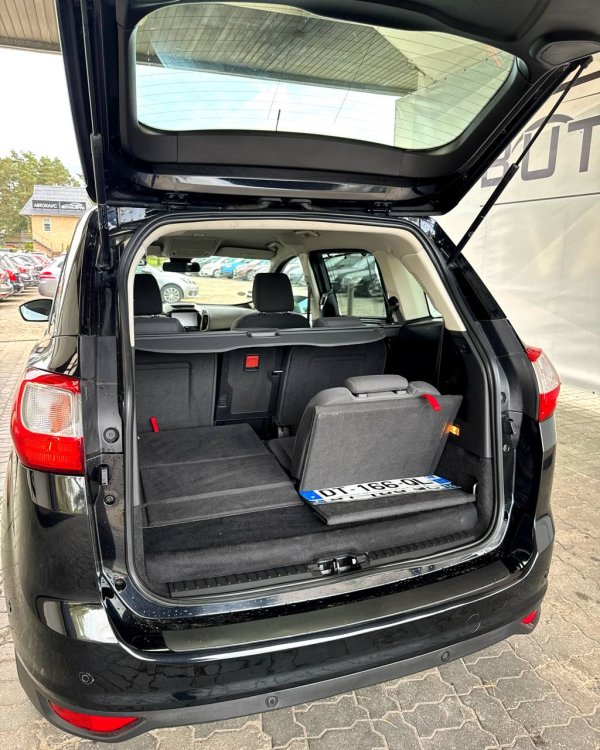 Ford Grand C-Max II - Image 14