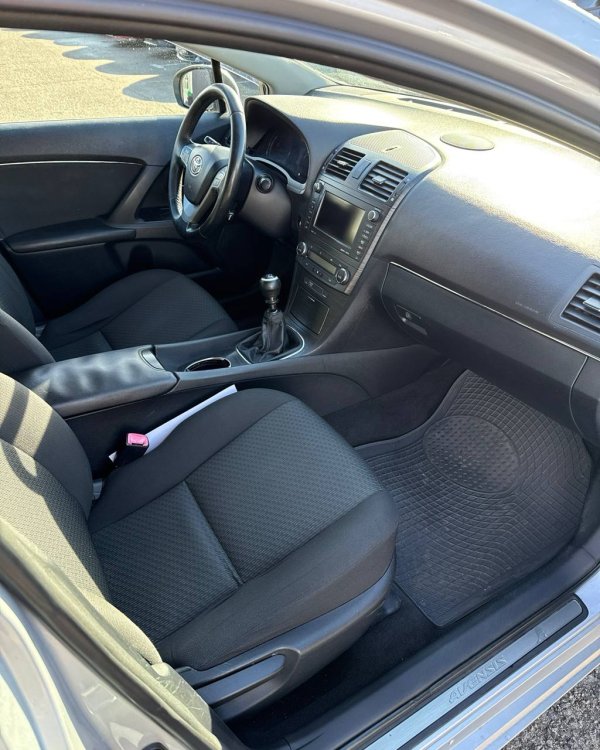Toyota Avensis III (T270) - Image 15