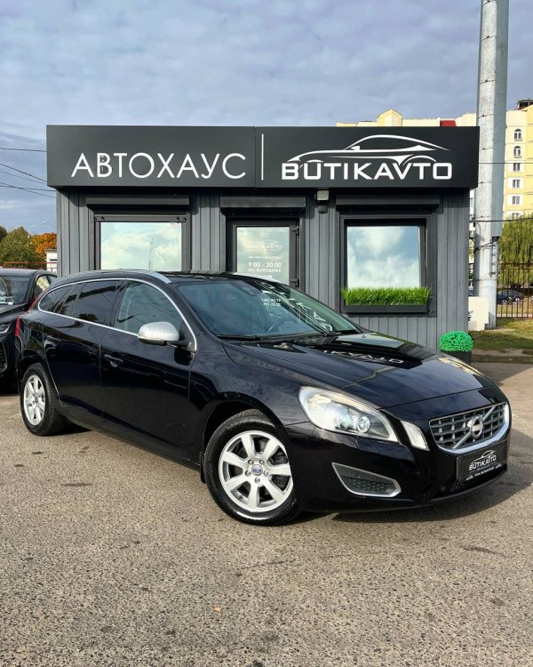 Volvo V60 I