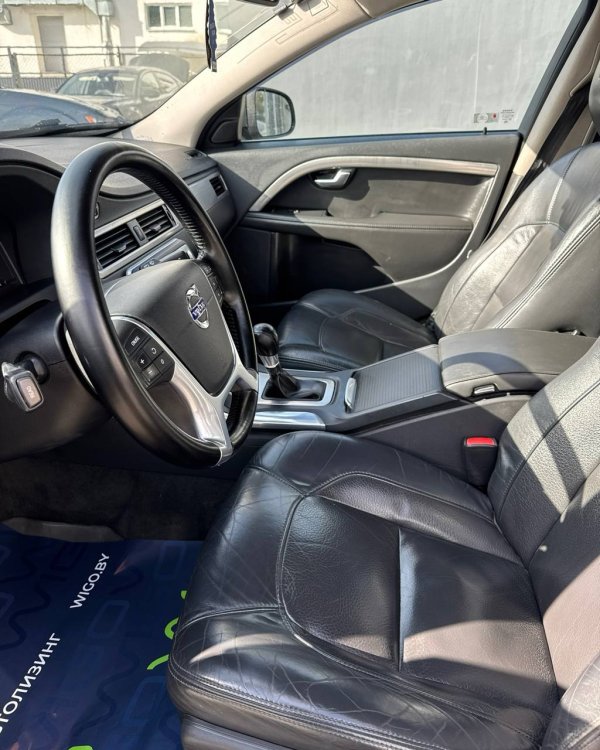 Volvo V70 III - Image 8