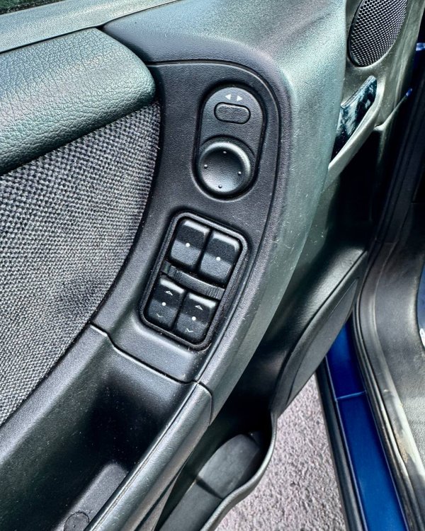 Opel Zafira A - Image 19