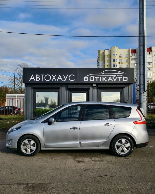 Renault Grand Scenic III - Image 8
