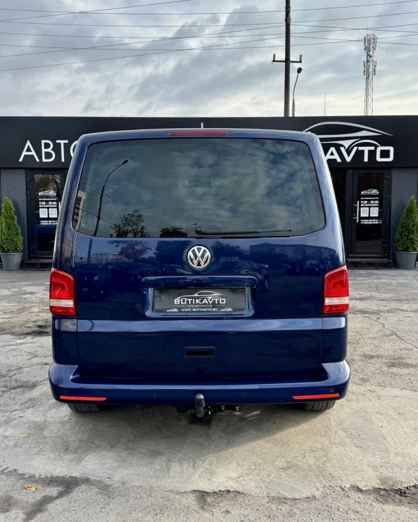 Volkswagen Multivan - Image 5