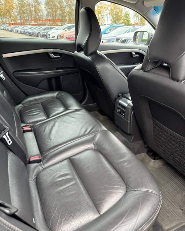 Volvo XC70 III - Image 13