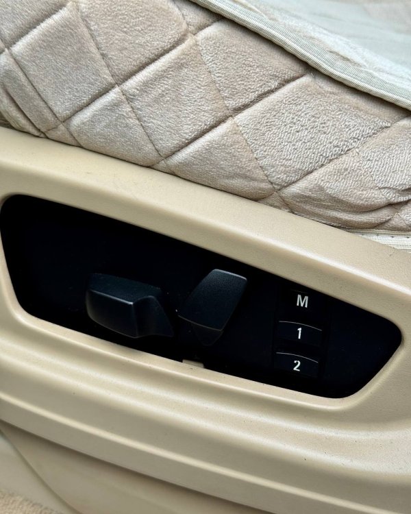 BMW X5 E70 - Image 19