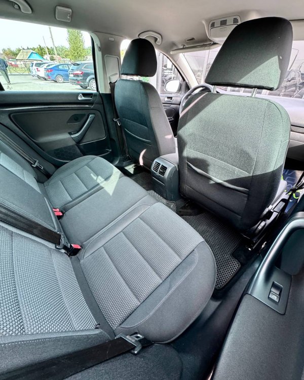 Volkswagen Golf VI - Image 12