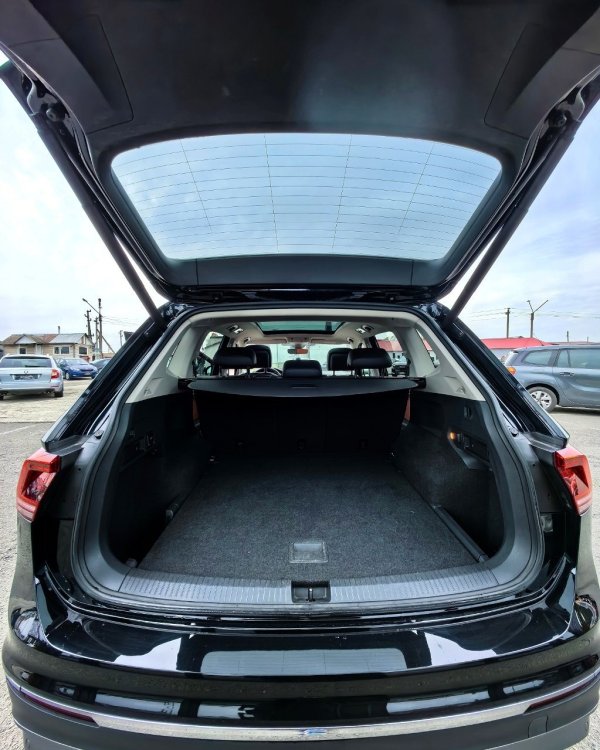 Volkswagen Tiguan II - Image 12