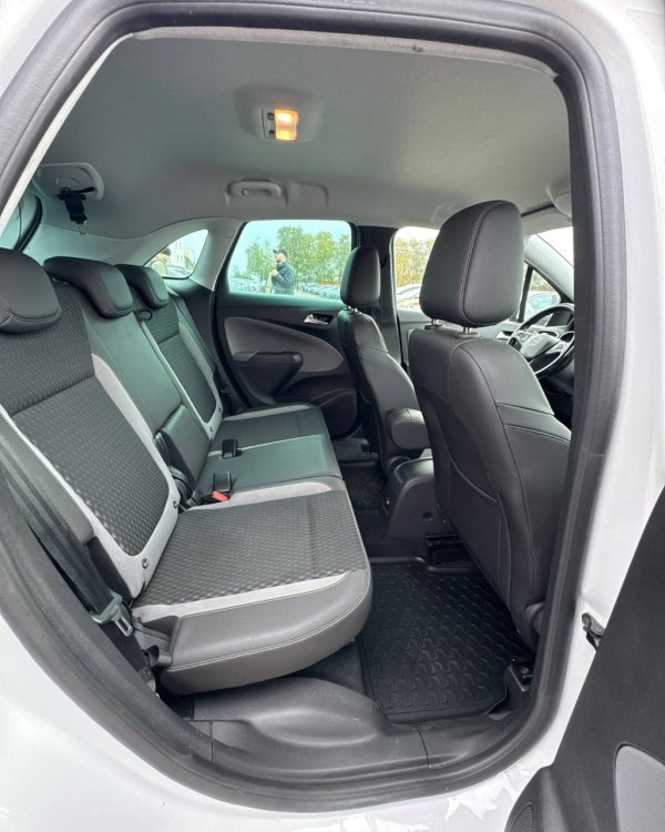 Opel Crossland X I - Image 13