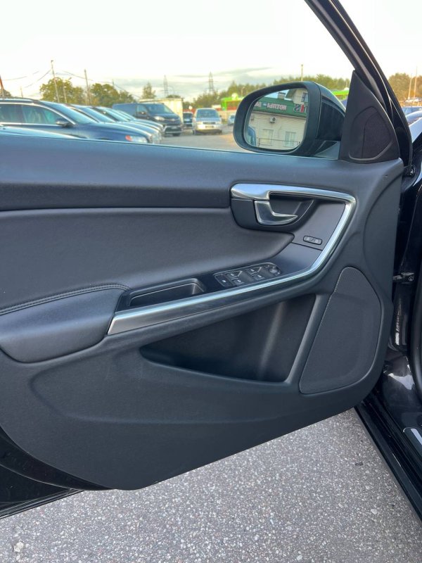 Volvo V60 I - Image 9