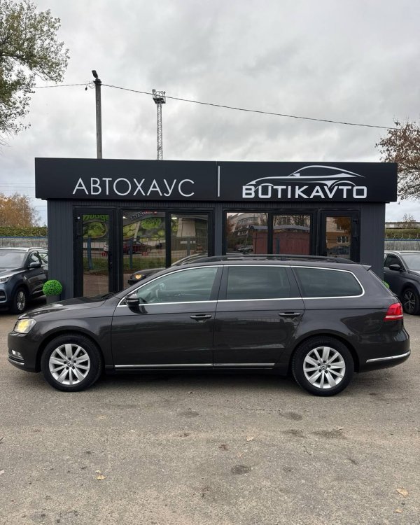 Volkswagen Passat B7 - Image 7