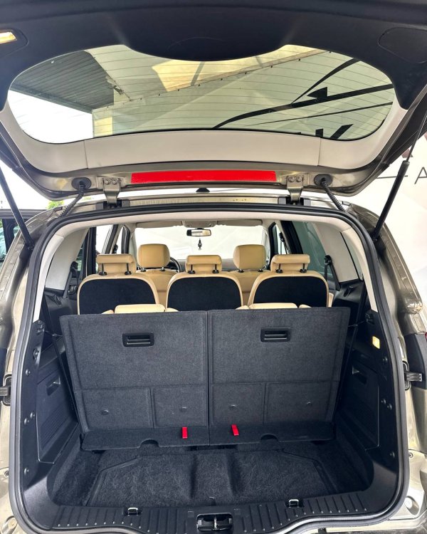 Ford S-MAX I · Рестайлинг - Image 16