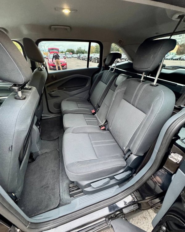 Ford Grand C-Max I - Image 11