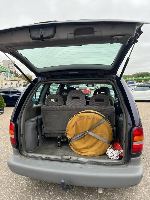 Chrysler Voyager III - Image 15