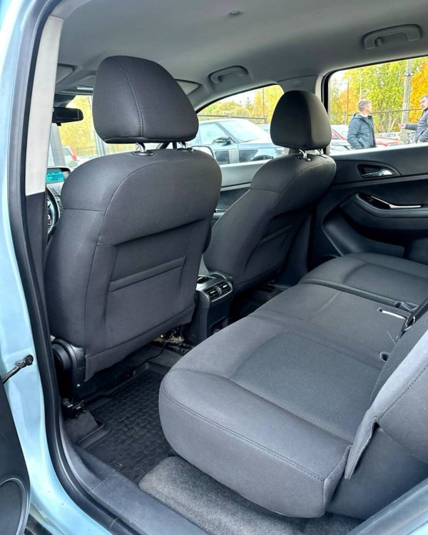 Chevrolet Orlando I - Image 12