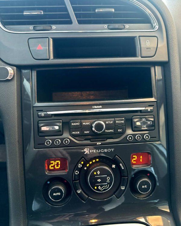 Peugeot 5008 I - Image 12