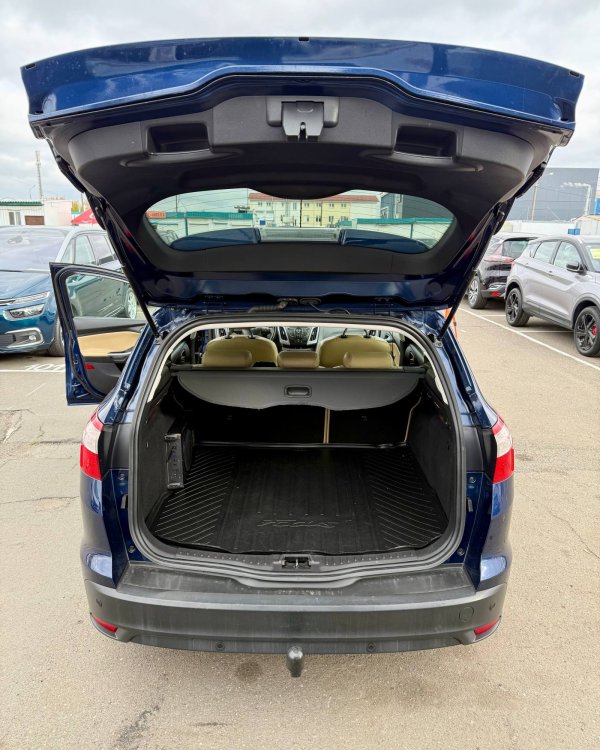 Ford Focus III - Image 17