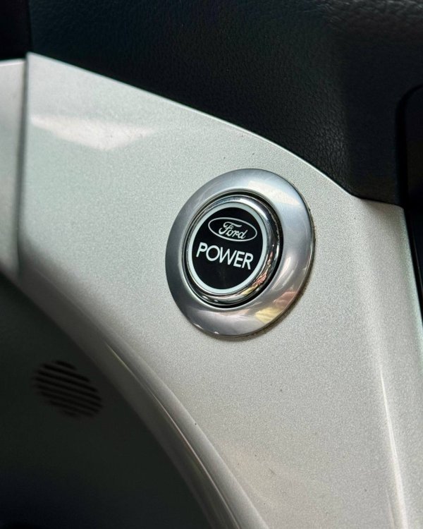Ford Grand C-Max I - Image 22