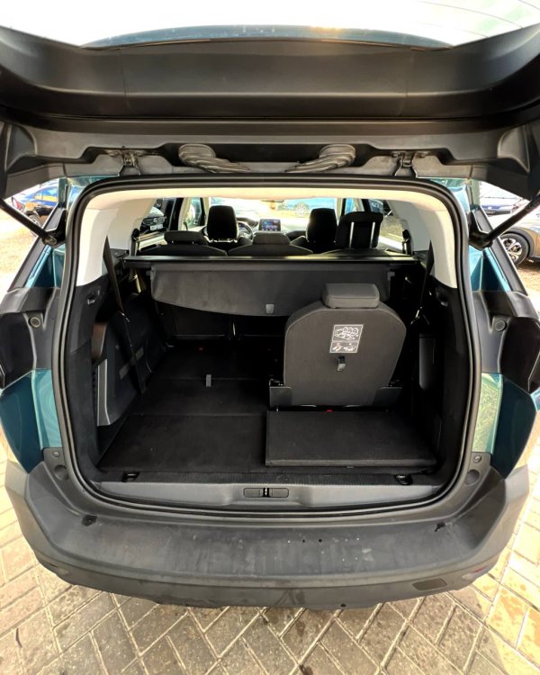 Peugeot 5008 II - Image 17