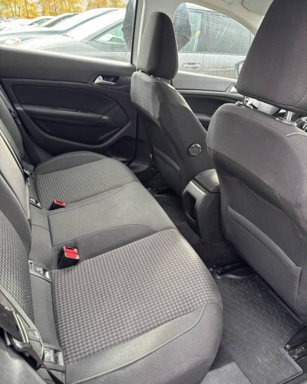 Peugeot 308 T9 · Рестайлинг - Image 12