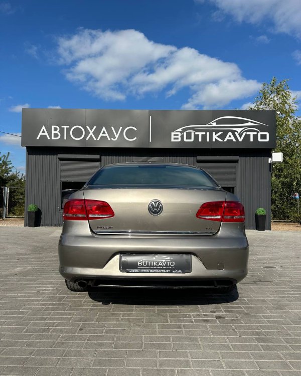 Volkswagen Passat B7 - Image 5